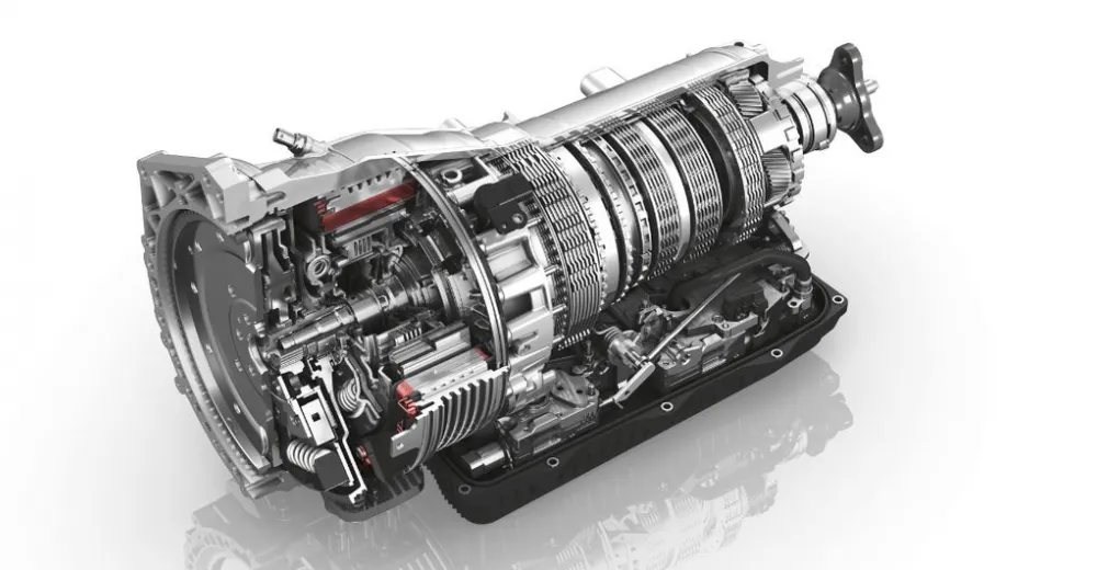 На чистой электротяге с гибридной трансмиссией ZF