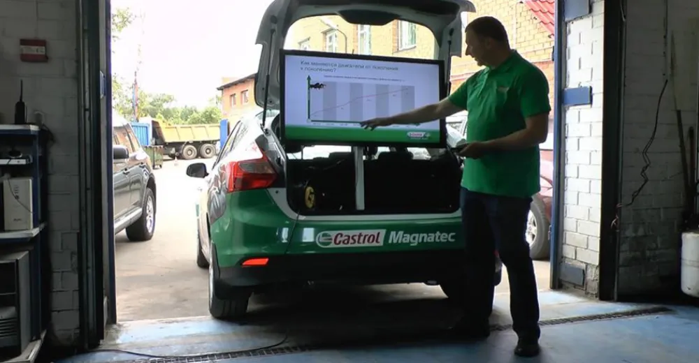 Castrol InfoTeam уже в Москве