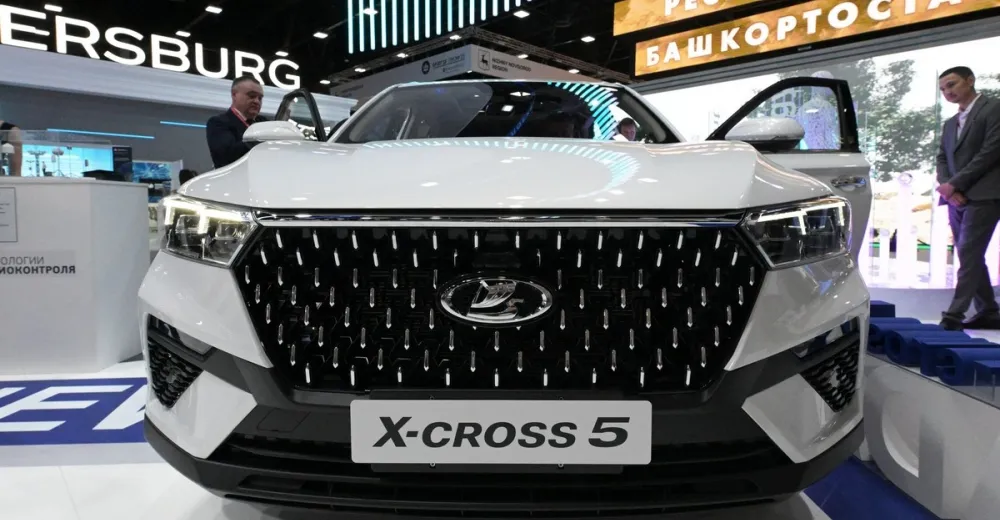 Началось серийное производство кроссовера Lada X-Cross 5
