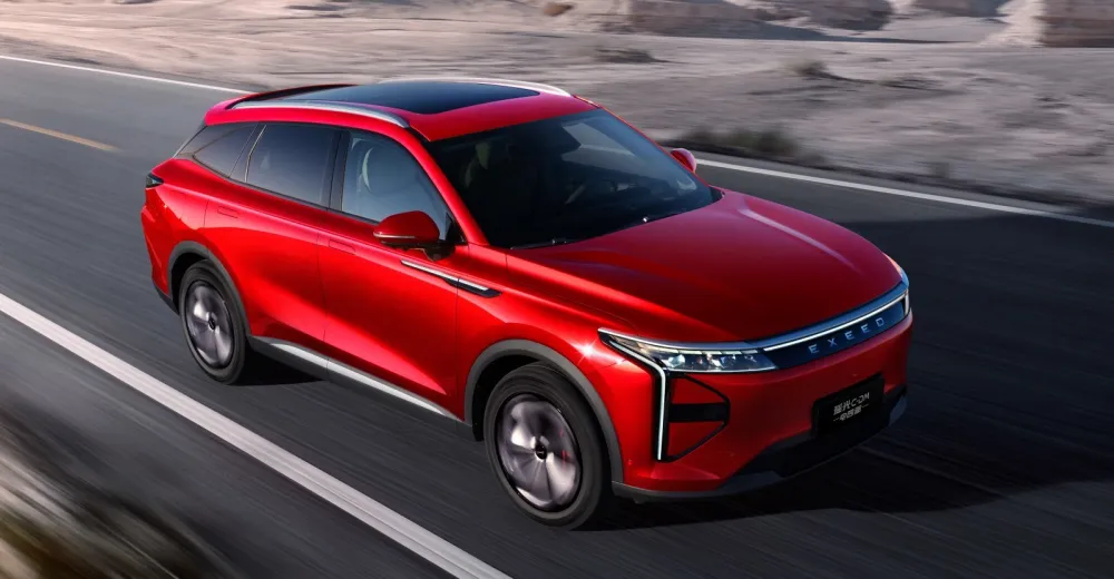 Продажи новых легковых автомобилей в России за март 2026 года