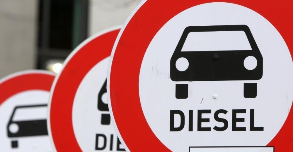 Дизельным авто запретили ездить по улицам Германии