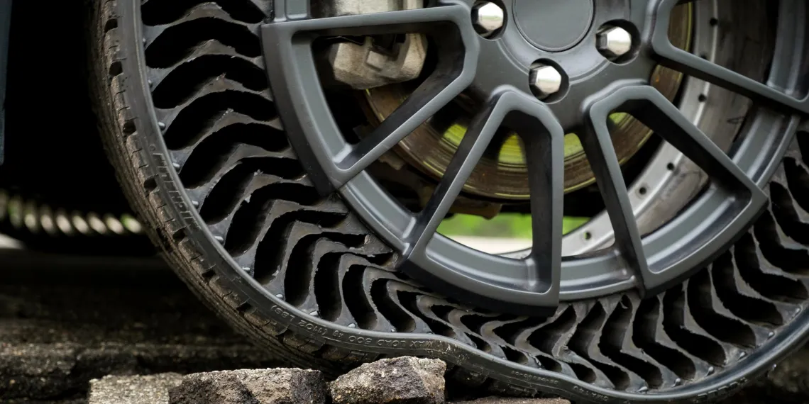 Безвоздушная шина MICHELIN взяла три награды