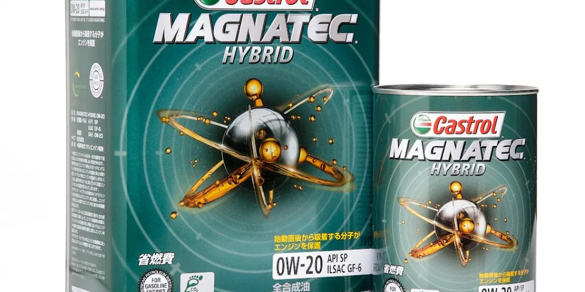 Новое моторное масло ​​​​​​​Castrol