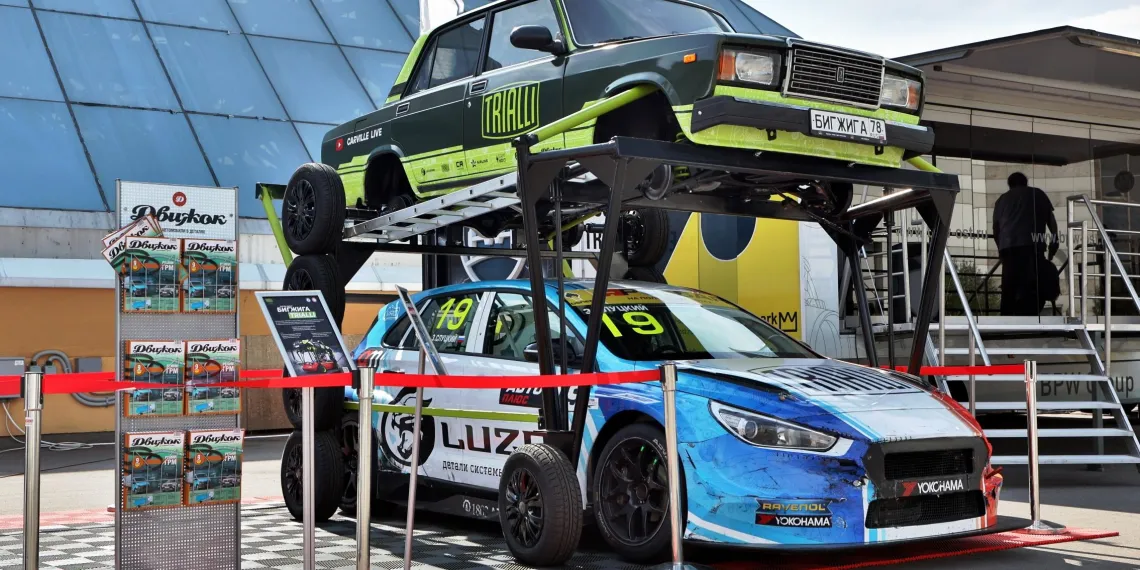 «Жигули» высотой три метра показали на MIMS 2021