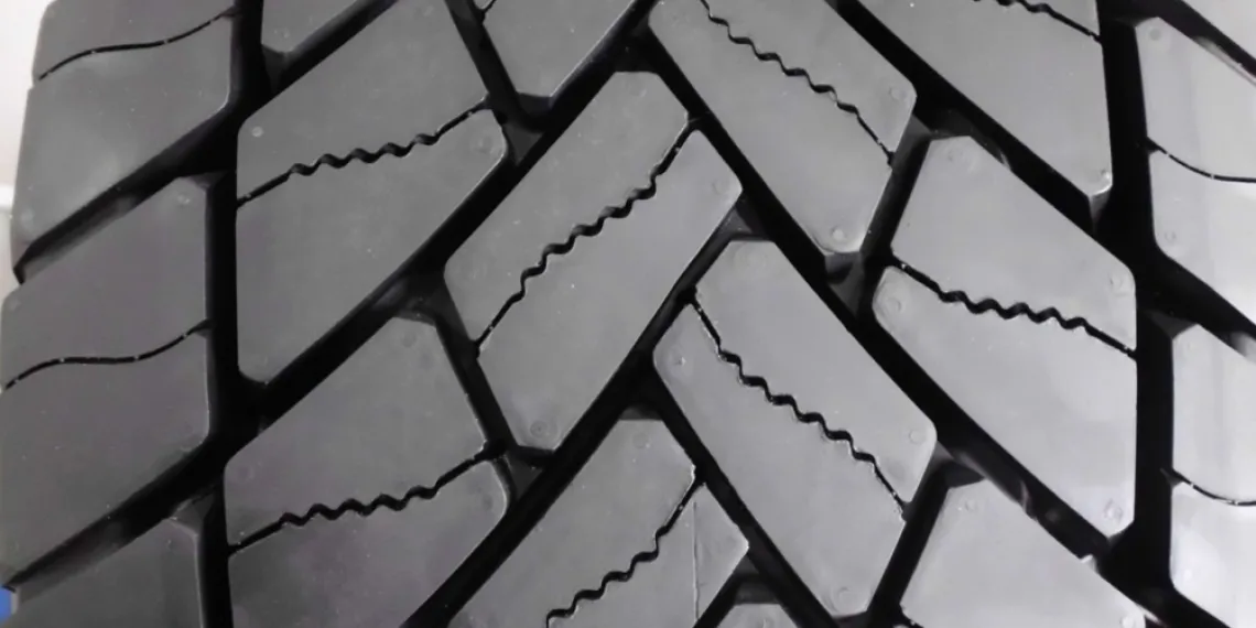 Новая восстановленная шина Goodyear 