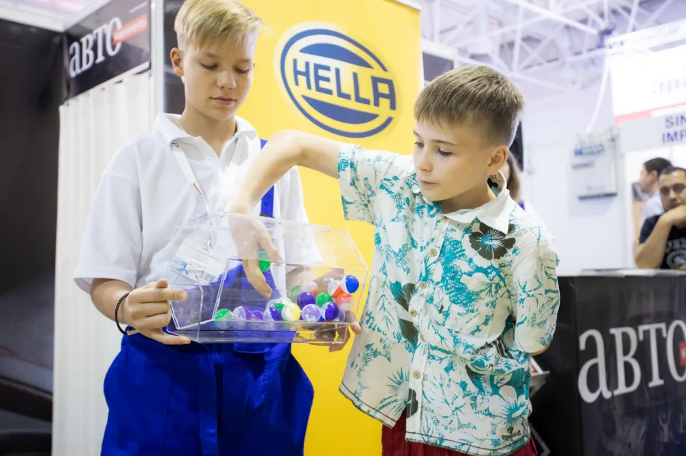 Журнал "Автокомпоненты" на выставке MIMS Automobility Moscow 2022. Фото 24
